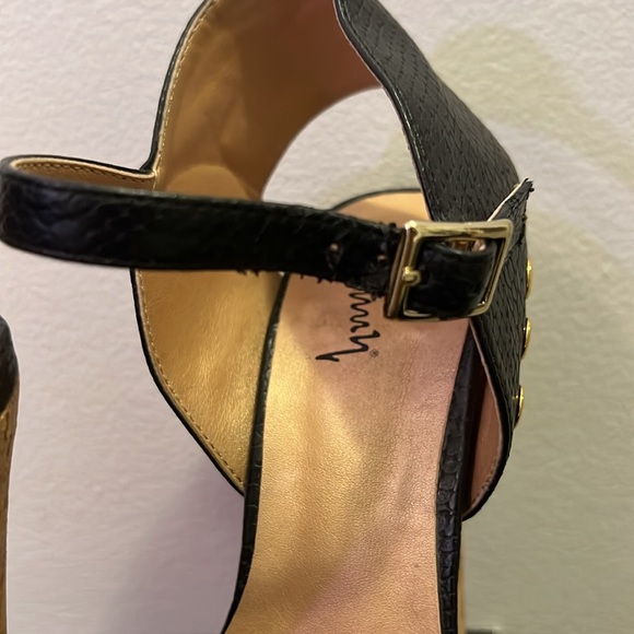 Size 7 Luichiny Platform Heels with Black Faux Snakeskin/Cork and Gold Rivets - Picture 6 of 6